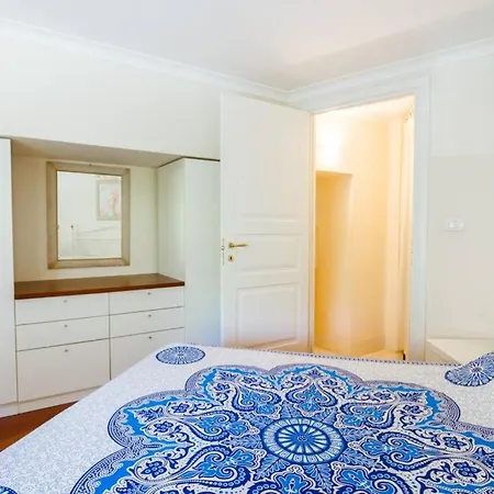 Astoria Palace - Central Two Bedroom